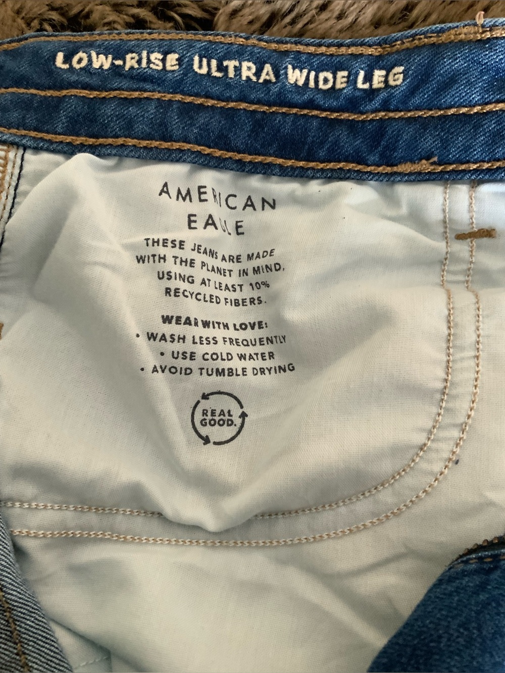 AE Dreamy Drape Strigid Low-Rise Ultra Wide-Leg Jean - Picture 8 of 8